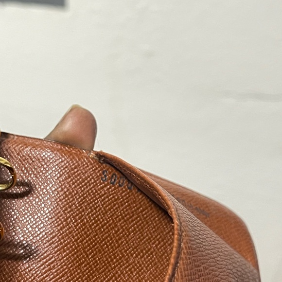 Authentic made in USA Louis Vuitton MM Agenda - Picture 7 of 7